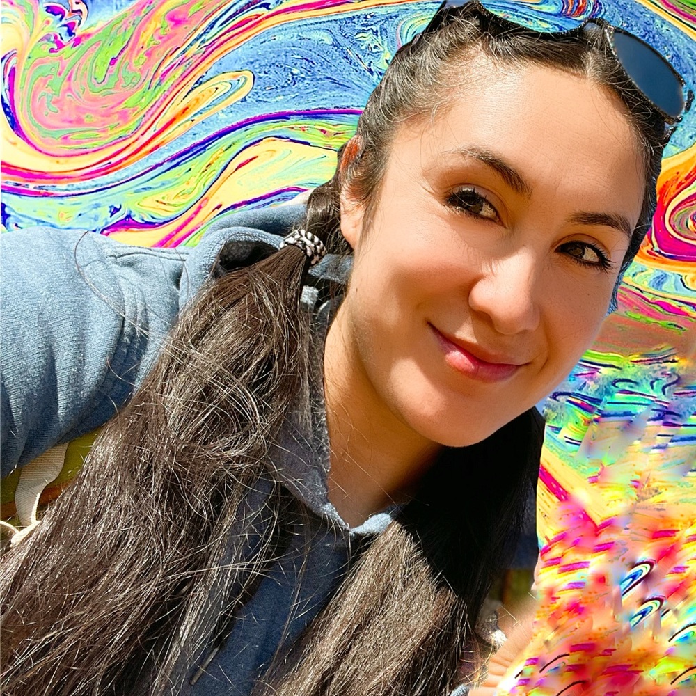 Meet your Posher, Cristina